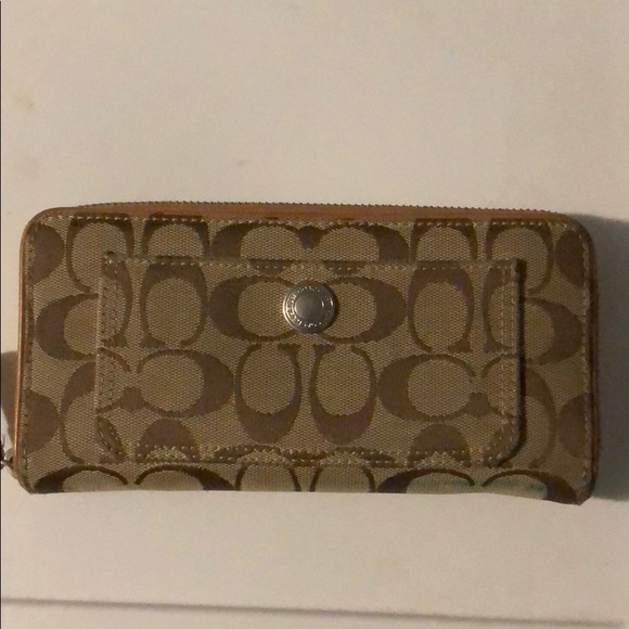 Coach Wallet - Picture 1 of 3